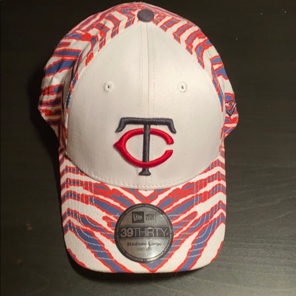 NEW Twins Zubaz Style 39Thirty M/L Stretch Fit MLB